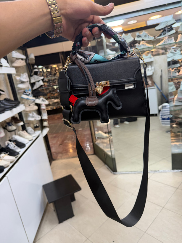 کیف کوچک چارم دار زنانه و دخترانه هرمس خارجی